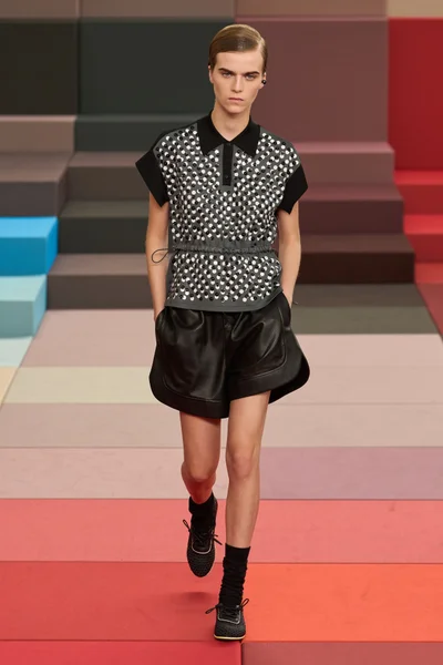 Look 36